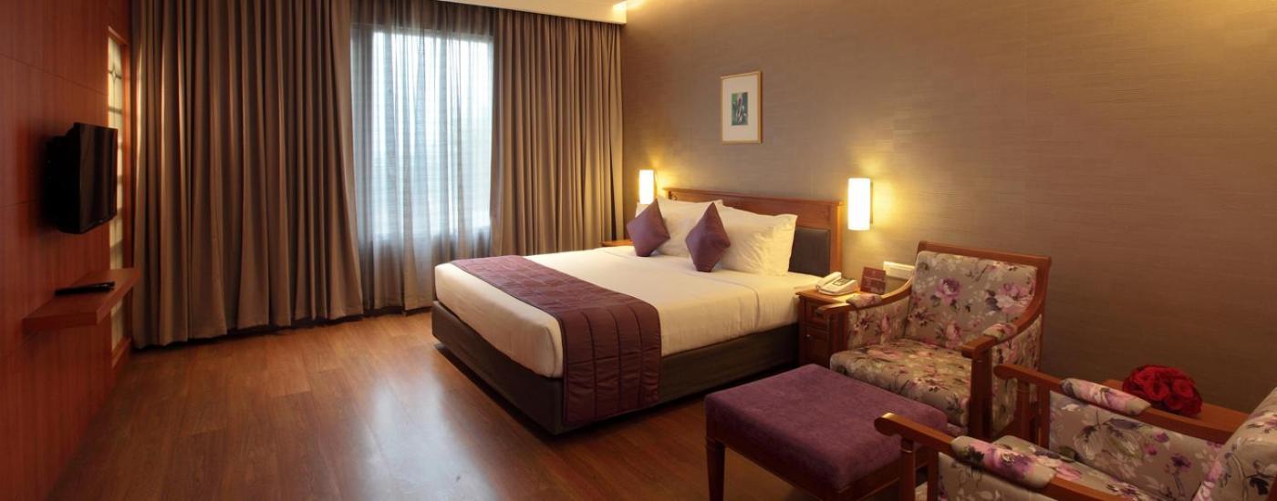 Monsoon Empress Kochi Hotel Bagian luar foto